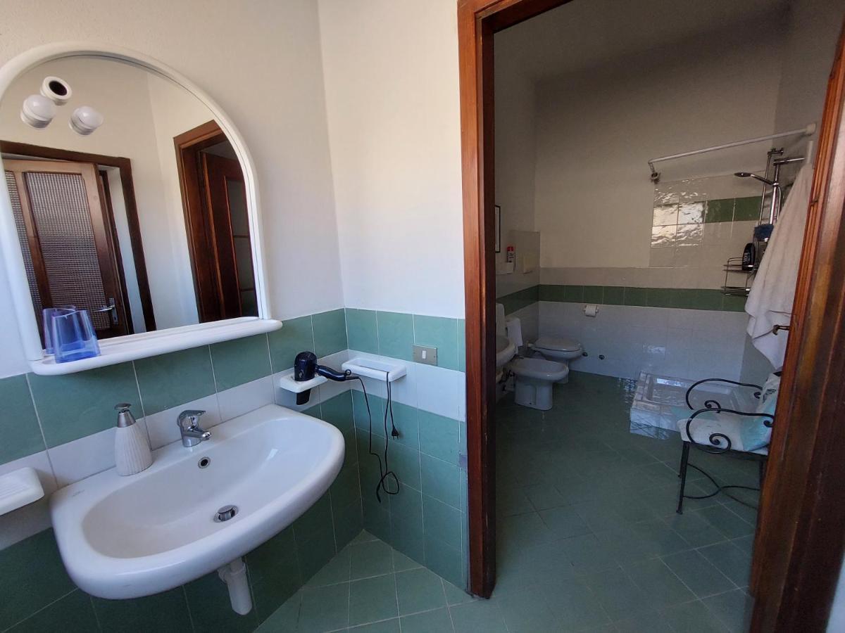 Garden Rooms Olbia Esterno foto